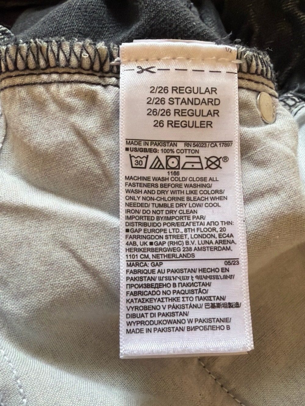 Gap Black Denim High Rise Wide Leg jeans with frayed hem. - Picture 6 of 6
